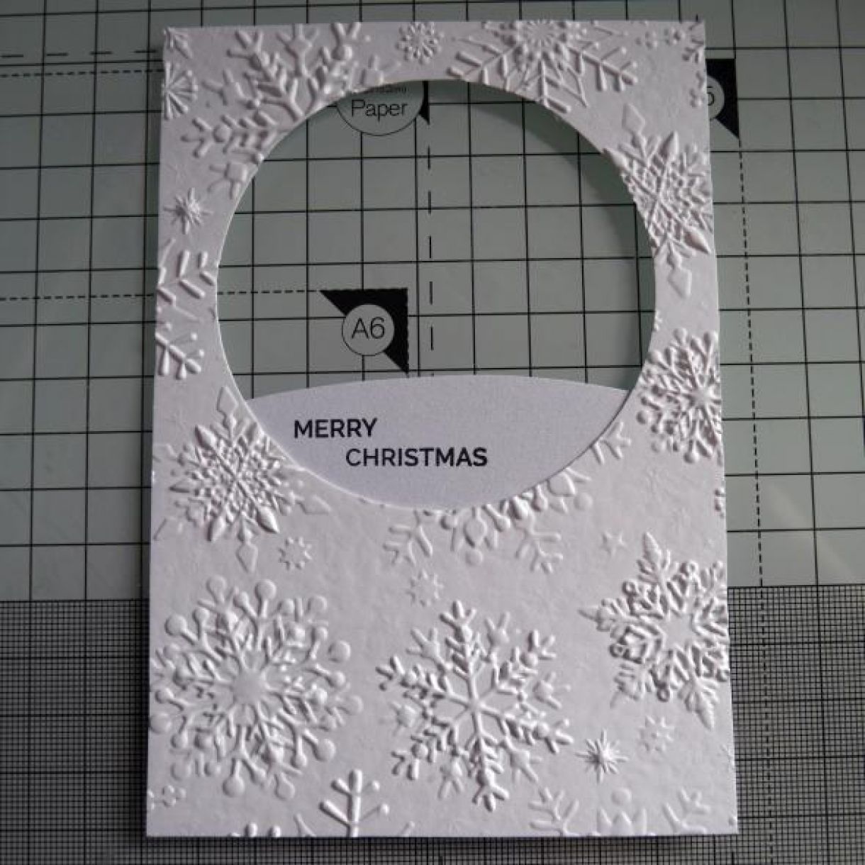 Circle Scene Xmas Card Nicole 7