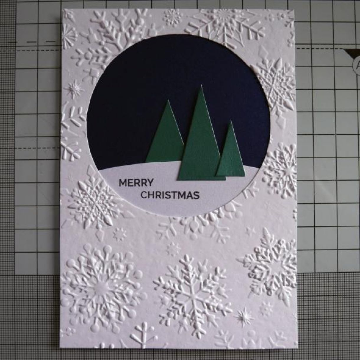 Circle Scene Xmas Card Nicole 9