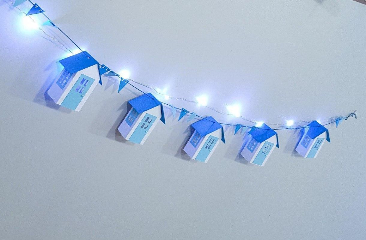 Beach Hut Garland With Lights