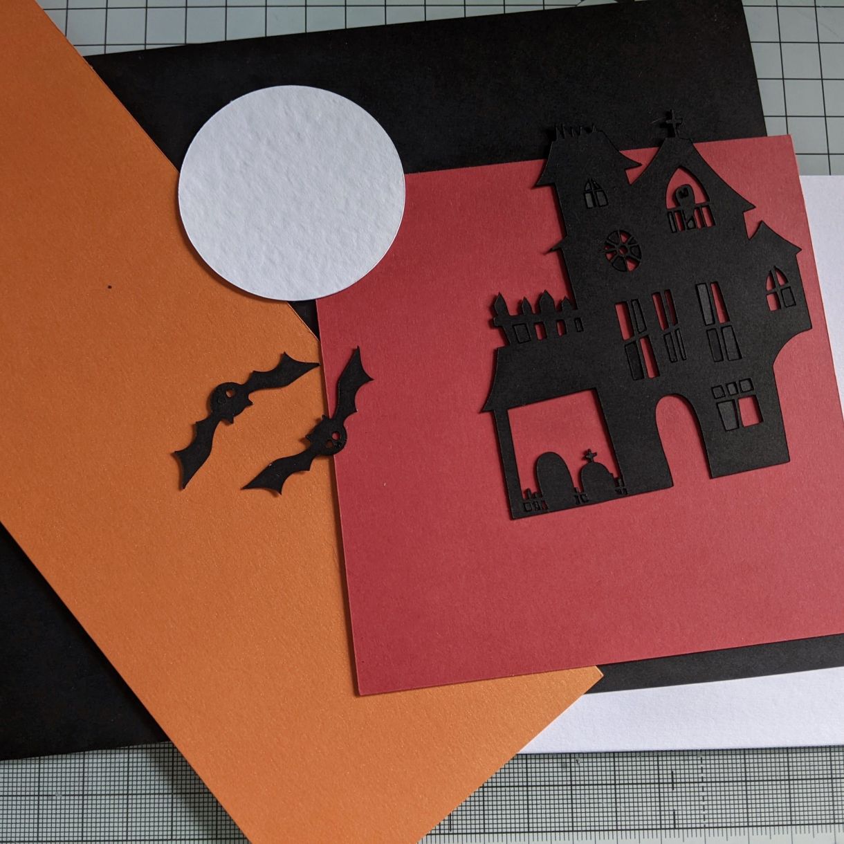 Nm Spooky House Card 1