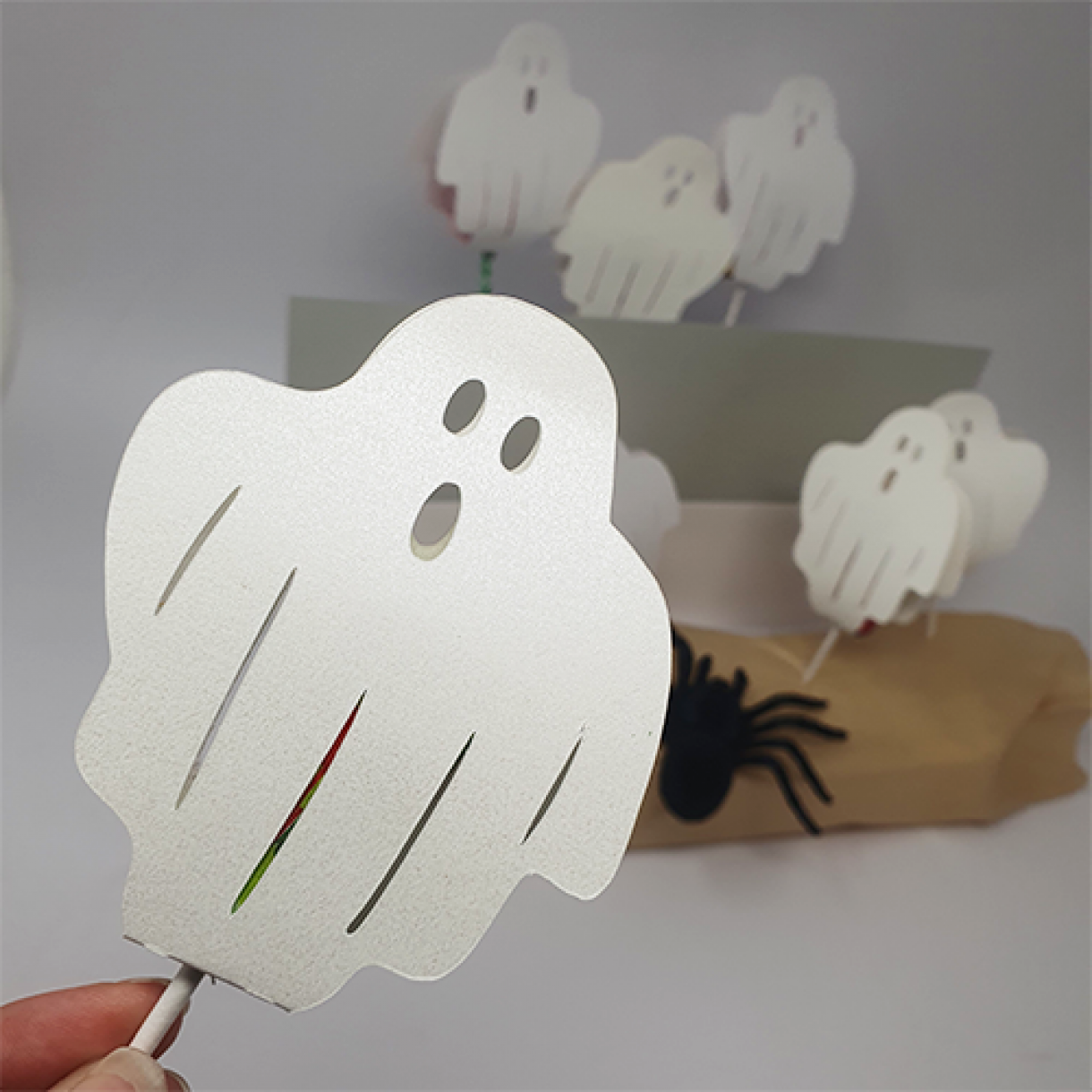 Ghost Lolly2