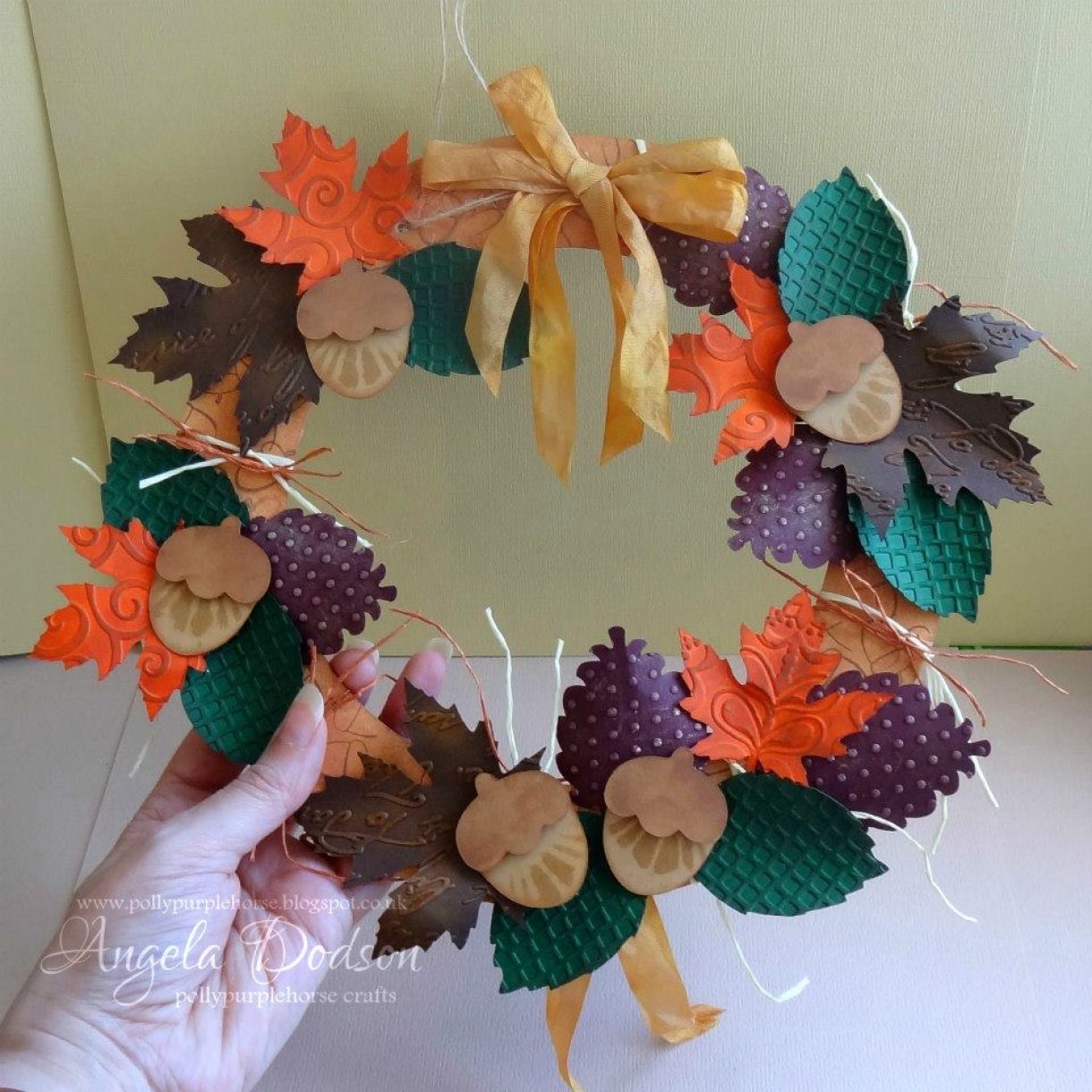 Autumn Paper Crafts Leaf Wreath 1