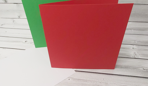 20 Red and Green 7" x 7" Square Card Blanks with White Envelopes