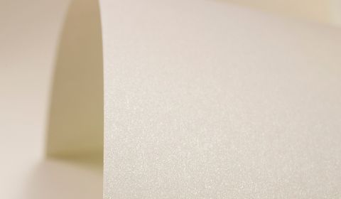 Ivory Paper Pearlised 120gsm